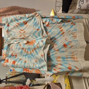 Terry Crew neck Tie Dye Sweatshirt XL and Large shorts lounge set